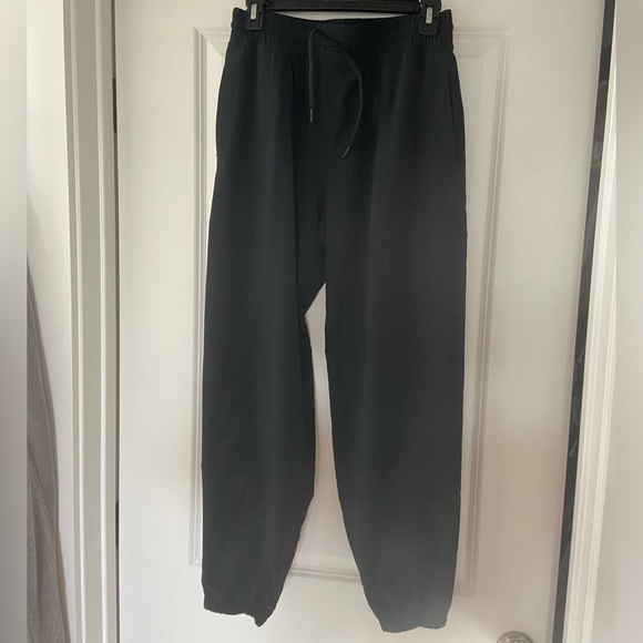 YPB MotionTEK Cinched Hem Pant - Picture 2 of 6